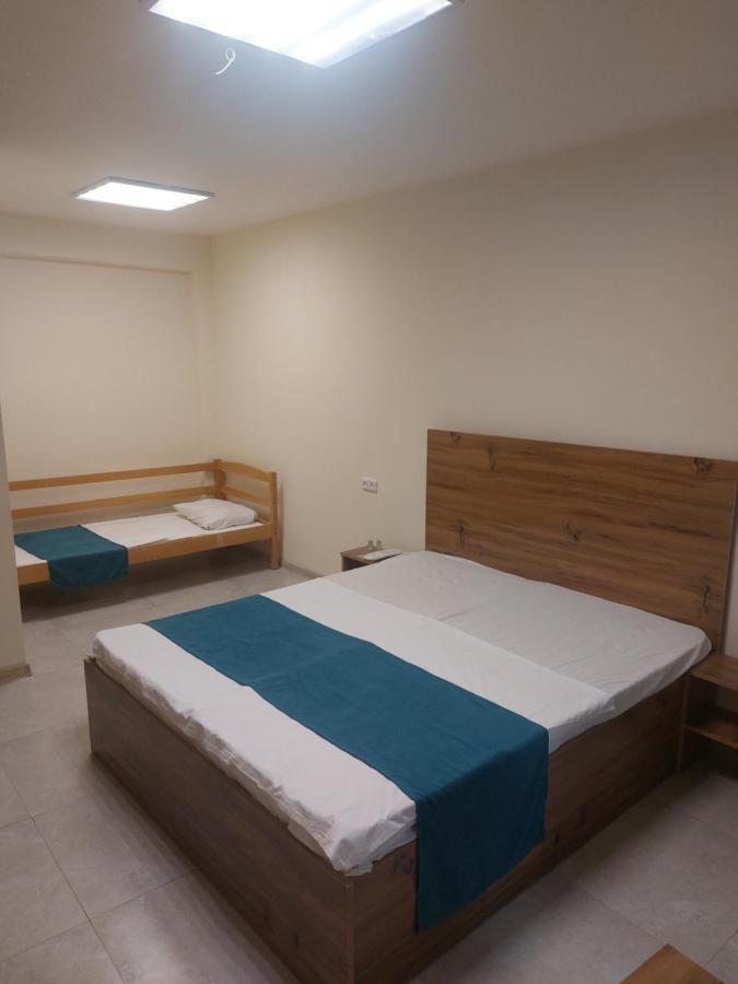 The Best Hotel-Hostel Yerevan Exterior foto